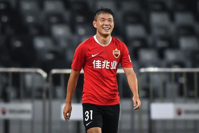 电竞世界杯-李源一登“山”如好事多磨 泰山团队认可多面手属性